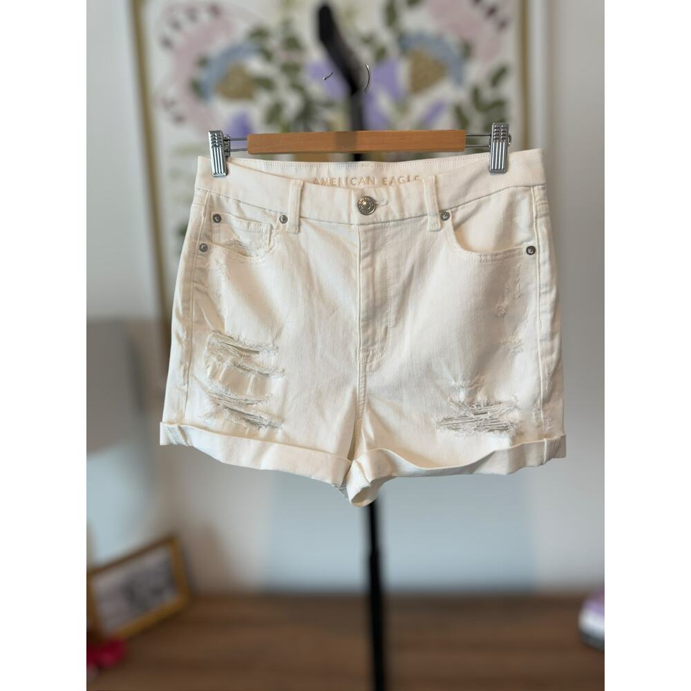 NWT American Eagle High Rise Distressed Cuffed Jean Shorts White Womens Size 10